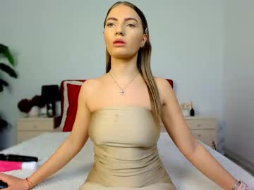 Chloecheryy Chaturbate stream image from January 08, 2026