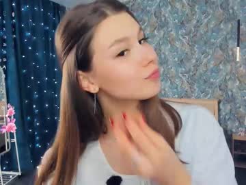 Minditrelles Chaturbate stream image from January 08, 2026