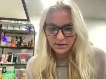 Chloexbabe Chaturbate stream image from January 08, 2026