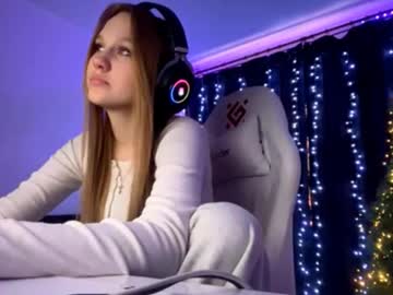 Kayceefroehner Chaturbate stream image from January 08, 2026