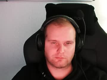 Croissant911 Chaturbate stream image from January 08, 2026