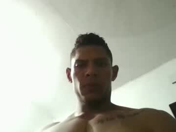 Latinoxxl22cm Chaturbate stream image from January 08, 2026