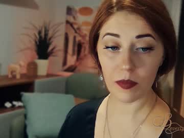 Missbeverlymills Chaturbate stream image from January 09, 2026