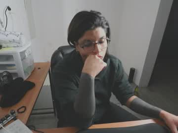 Moira_Core Chaturbate stream image from January 09, 2026