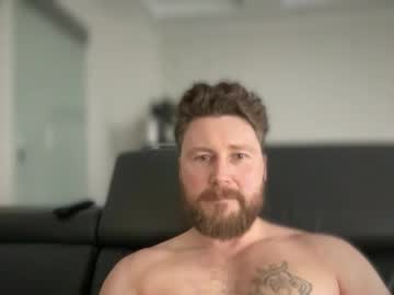 Dilliding Chaturbate stream image from January 09, 2026