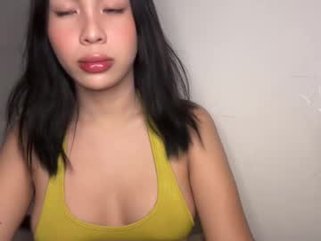 Yumsofie Chaturbate stream image from January 09, 2026