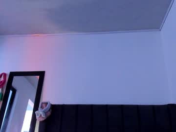 Angelnaughtyyy Chaturbate stream image from January 09, 2026
