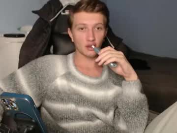 Sweetietwinn Chaturbate stream image from January 09, 2026