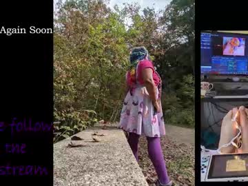 Kitglitbomb Chaturbate stream image from January 09, 2026