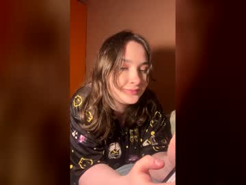 Emiliscute Chaturbate stream image from January 09, 2026