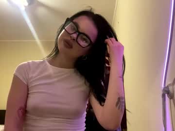 Mitziemeinhard Chaturbate stream image from January 10, 2026