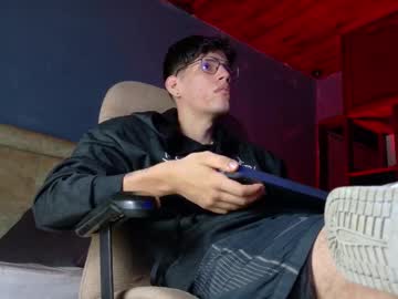 Daviid_Huge Chaturbate stream image from January 10, 2026