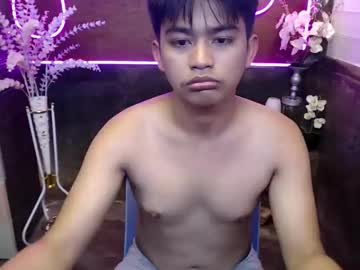 Urcutiemikko Chaturbate stream image from January 10, 2026