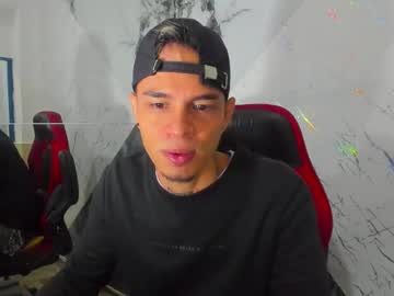 Anzelott Chaturbate stream image from January 10, 2026