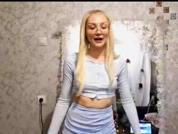 Loveemimi Chaturbate stream image from January 10, 2026
