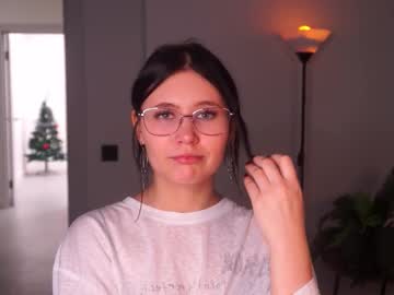 Sibylsweeting Chaturbate stream image from January 10, 2026