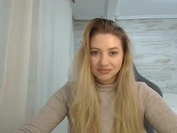 Amelieleclair Chaturbate stream image from January 10, 2026