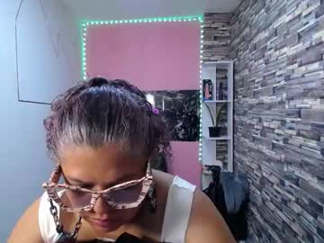 Mia_Pazzi Chaturbate stream image from January 10, 2026