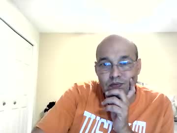 Latinoinfla Chaturbate stream image from January 10, 2026