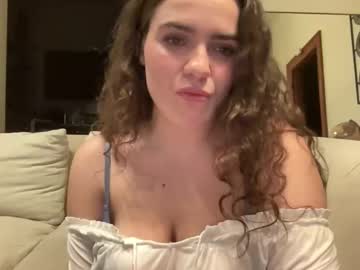 Lucyvale22101 Chaturbate stream image from January 11, 2026