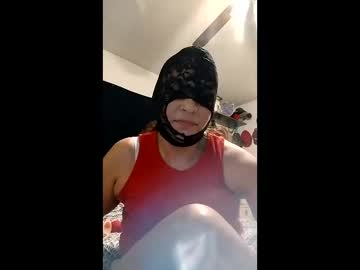 Prettywetcream Chaturbate stream image from January 11, 2026