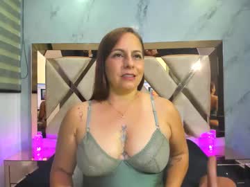 Suzy_Wise Chaturbate stream image from January 11, 2026