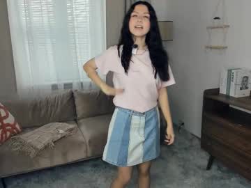 Underwhatersue Chaturbate stream image from January 11, 2026