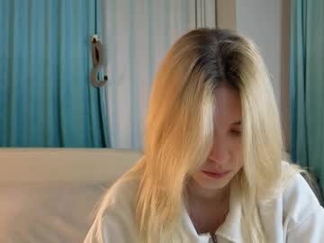 Jolyndeb Chaturbate stream image from January 11, 2026