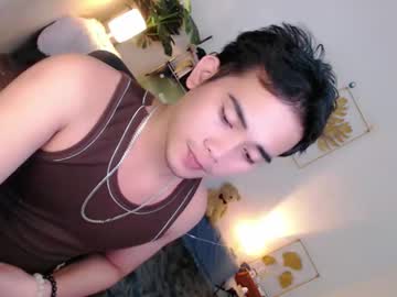 Urpinoy_Cummer Chaturbate stream image from January 11, 2026