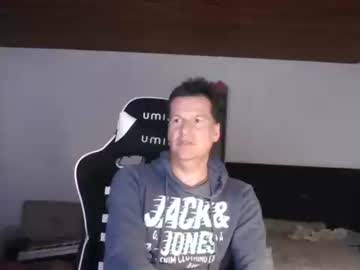 Carusouncle Chaturbate stream image from January 11, 2026