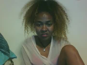Arline2 Chaturbate stream image from January 11, 2026