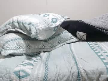 Yuliana_25 Chaturbate stream image from January 11, 2026