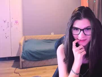 Mollylollipop20 Chaturbate stream image from January 12, 2026