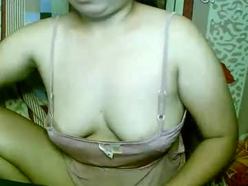 Hotpussy_Lipsxx69 Chaturbate stream image from January 12, 2026