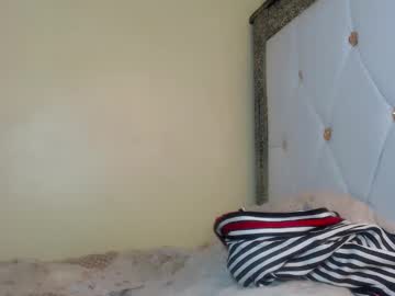 Queenchloe1 Chaturbate stream image from January 12, 2026