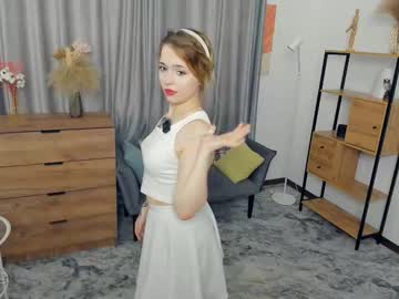 Jennysmoneferro Chaturbate stream image from January 12, 2026