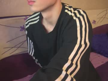 Stralght_Twinks Chaturbate stream image from January 12, 2026