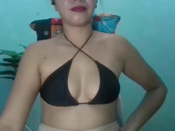 Hottiqueeny Chaturbate stream image from January 12, 2026