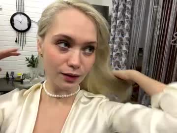 Christenbeardslee Chaturbate stream image from January 12, 2026