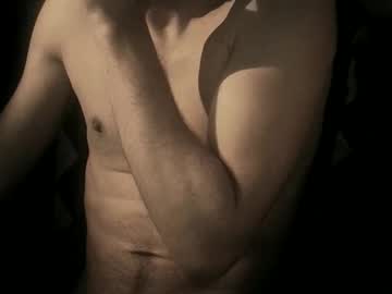 Coolmementox Chaturbate stream image from January 12, 2026