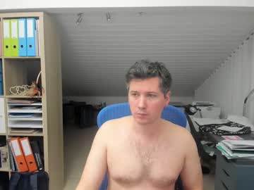 Frikits Chaturbate stream image from January 12, 2026