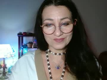 Ginaoneon Chaturbate stream image from January 12, 2026