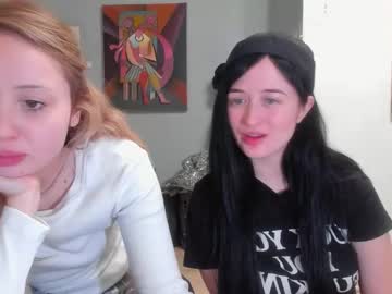 Hippy___ Chaturbate stream image from January 12, 2026