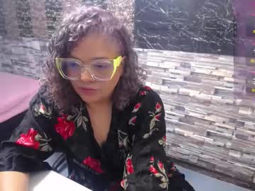 Mia_Pazzi Chaturbate stream image from January 12, 2026