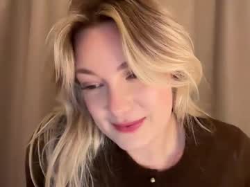 Britishbella Chaturbate stream image from January 13, 2026