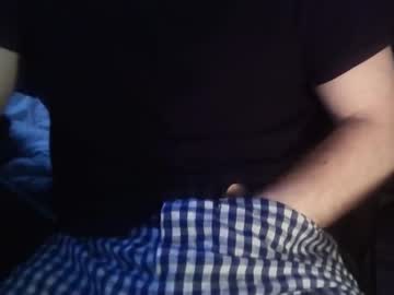 Cumclutch Chaturbate stream image from January 13, 2026