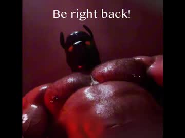 Curiousmuscleboy Chaturbate stream image from January 13, 2026