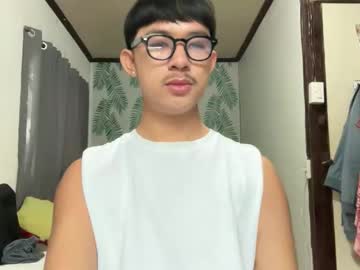 Sweetguy102103 Chaturbate stream image from January 13, 2026