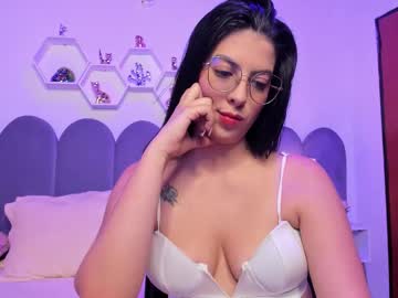 Lunagomez24 Chaturbate stream image from January 13, 2026