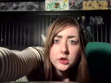 Pixiemossball Chaturbate stream image from January 13, 2026